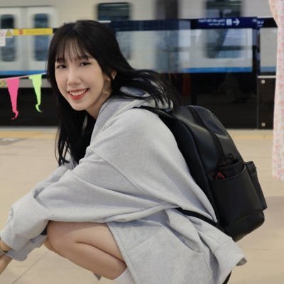 Bella贝拉(Bella5741)个人资料照片