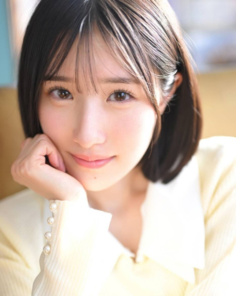 青叶春(青葉はる)个人资料照片